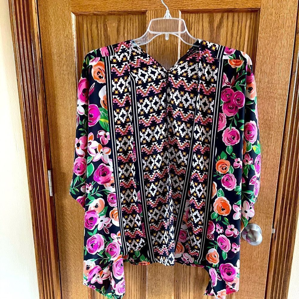Women’s Large floral wrap or cover up